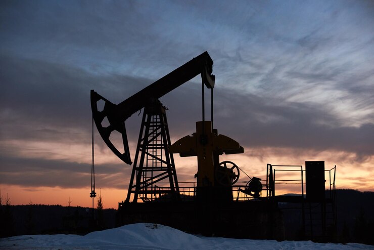 Preços do petróleo caem em meio a relatório: Reunião da OPEP+ pode ser adiada