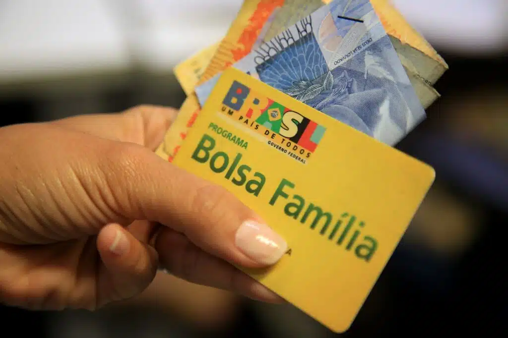 Bolsa Família: novo programa de crédito pode liberar até R$80 mil