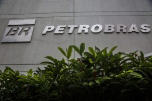 Petrobras apresenta desempenho financeiro forte e otimista apesar de desafios