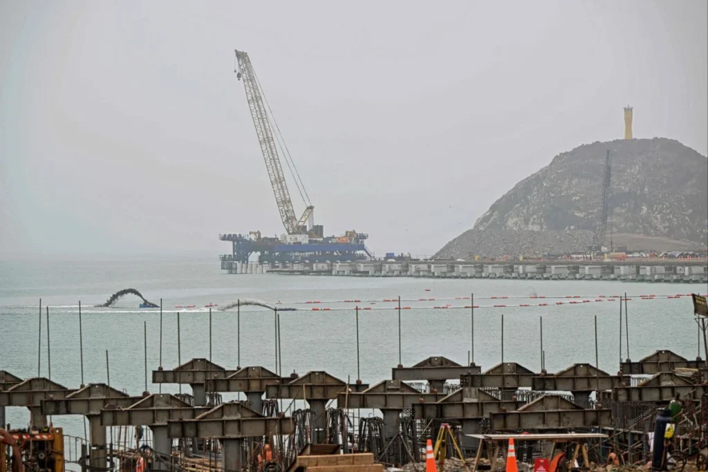 Brasil se aproxima de novos riscos geopolíticos com ligação ao porto chinês no Peru