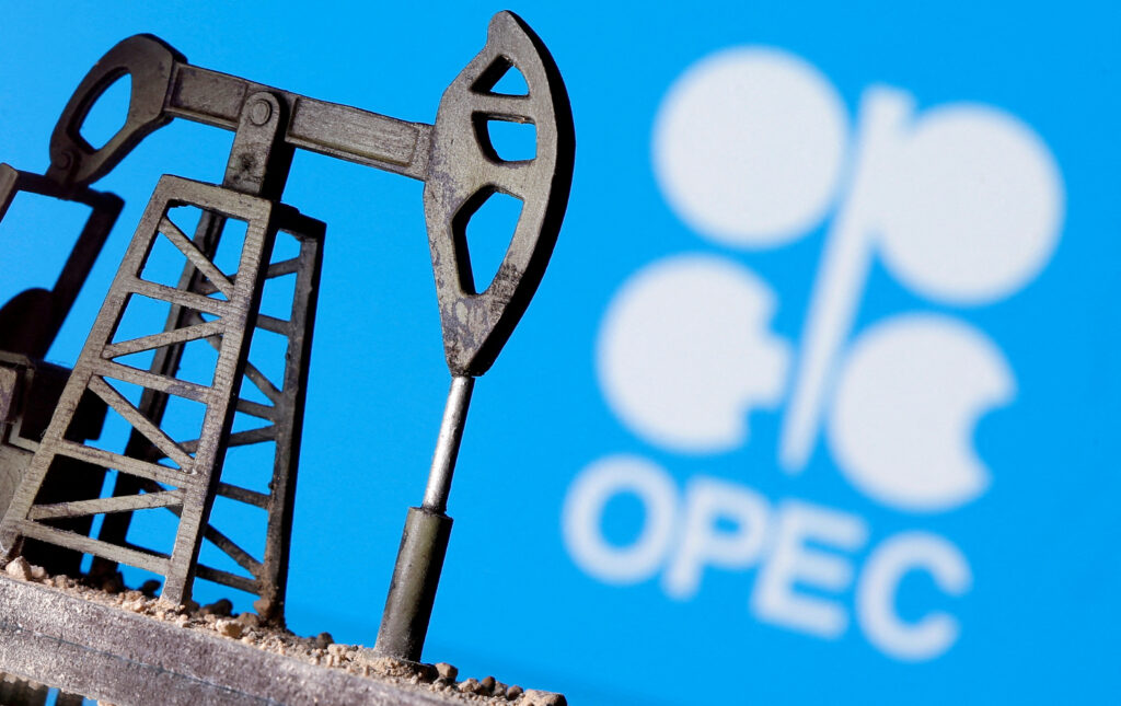 OPEP+ adia redução de cortes em meio ao aumento de produção das supermajors de petróleo