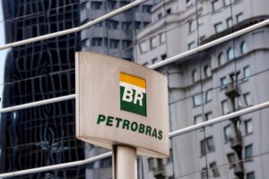 Presidente da Petrobras discute investimentos no Amapá com governador e senadores