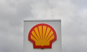 Shell conquista vitória judicial em caso histórico sobre redução de emissões