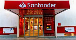 Santander pode fechar capital no Brasil? Entenda os impactos para investidores
